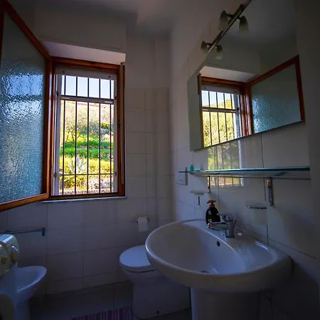 Apartman Casa Lisara *