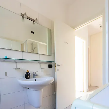 Casa Lisara 滨海圣洛伦佐